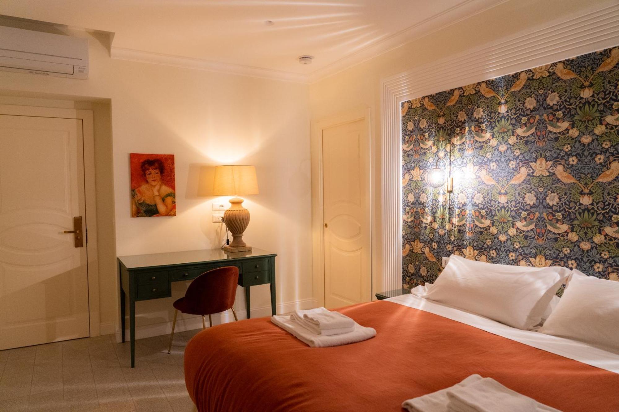 Domus Sibyllina, Palazzo Cavalcanti Bed & Breakfast *